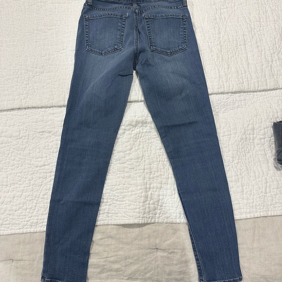 Just black jean - Picture 3 of 3